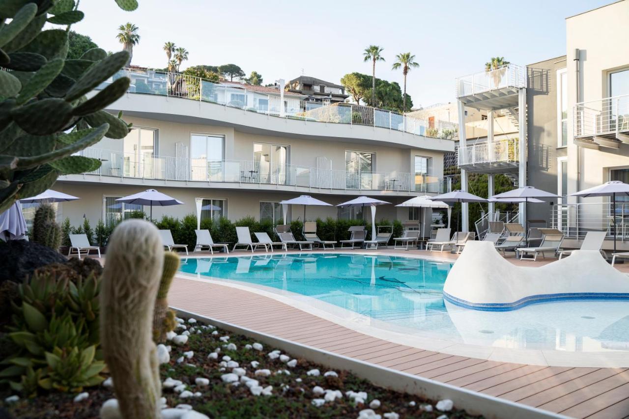Hotel Malavoglia アーチ・カステッロ エクステリア 写真